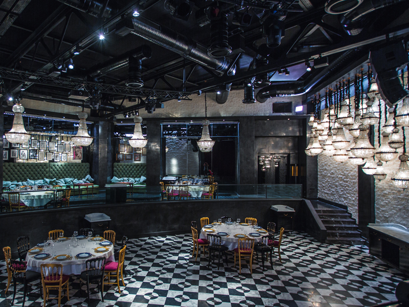 big-event-hall-interior-restaurant